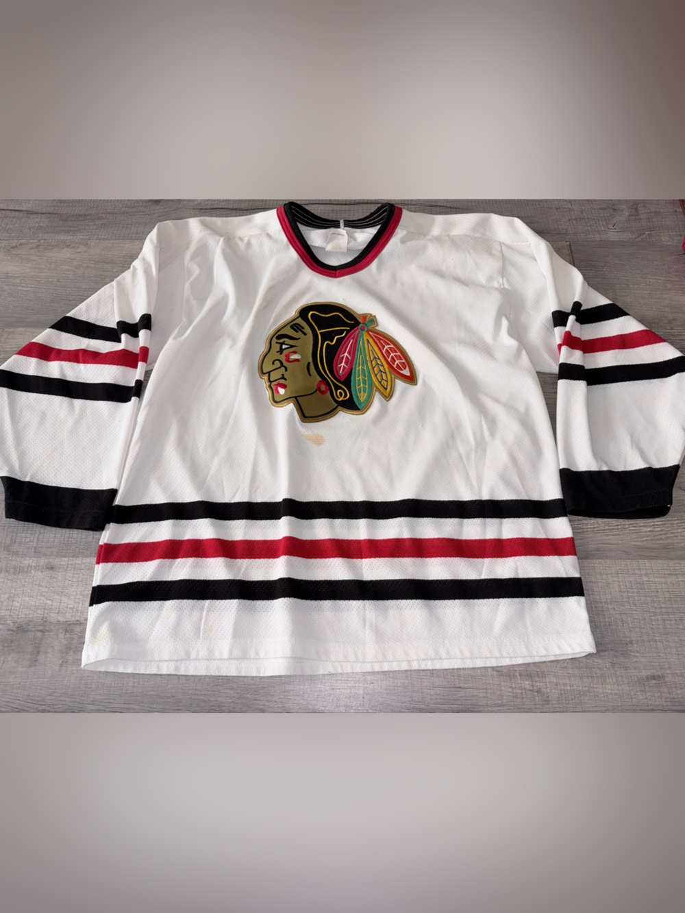 Vintage Maska air knit CCM Chicago Blackhawks Jersey XL Made in Canada White NHL